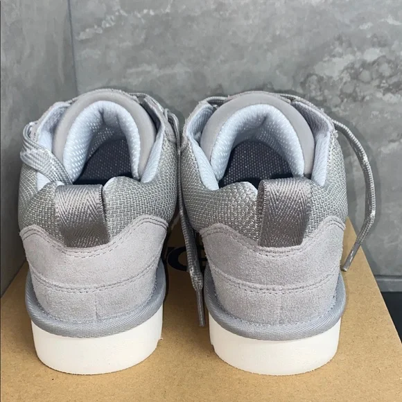 UGG LO LOWMEL - Picture 3 of 6